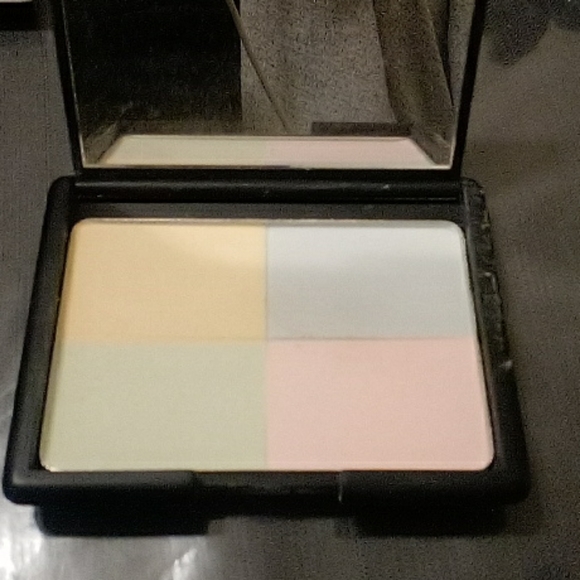 Makeup bundle - Picture 3 of 7